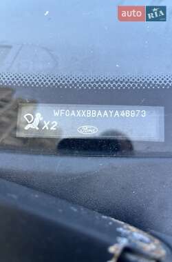 Хэтчбек Ford Escort 2000 в 