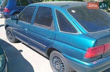 Седан Ford Escort 1992 в Запорожье