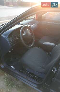 Хетчбек Ford Escort 1993 в 