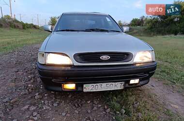 Седан Ford Escort 1994 в Смеле