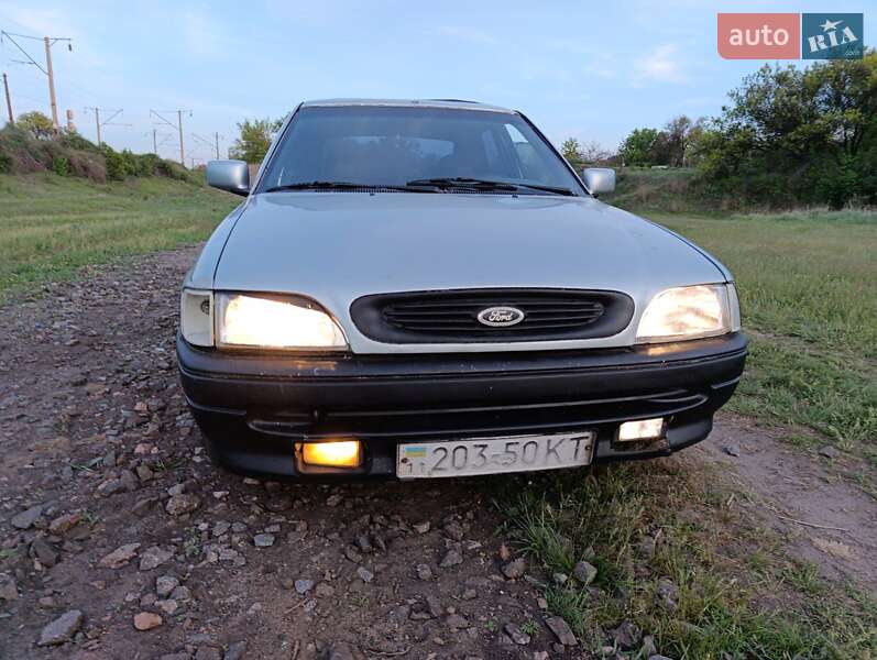 Седан Ford Escort 1994 в 