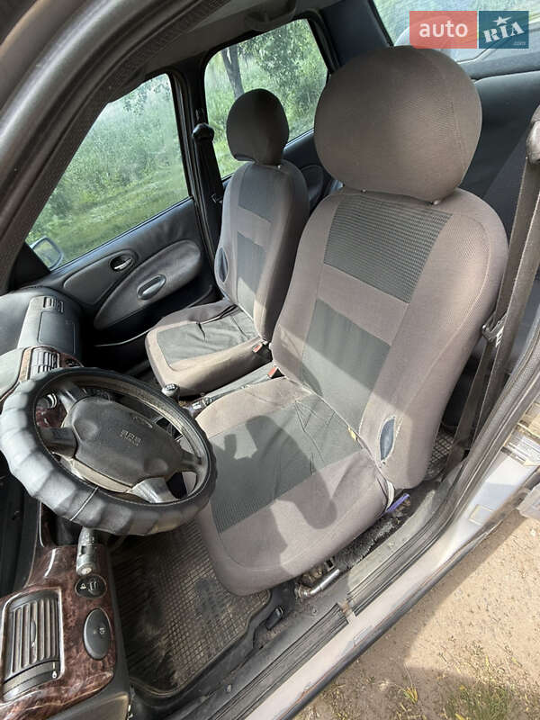 Седан Ford Escort 1996 в Мерефа