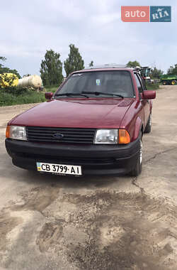 Хэтчбек Ford Escort 1985 в Козельце