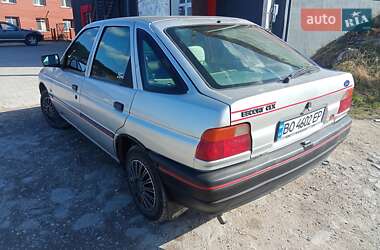 Лифтбек Ford Escort 1990 в 
