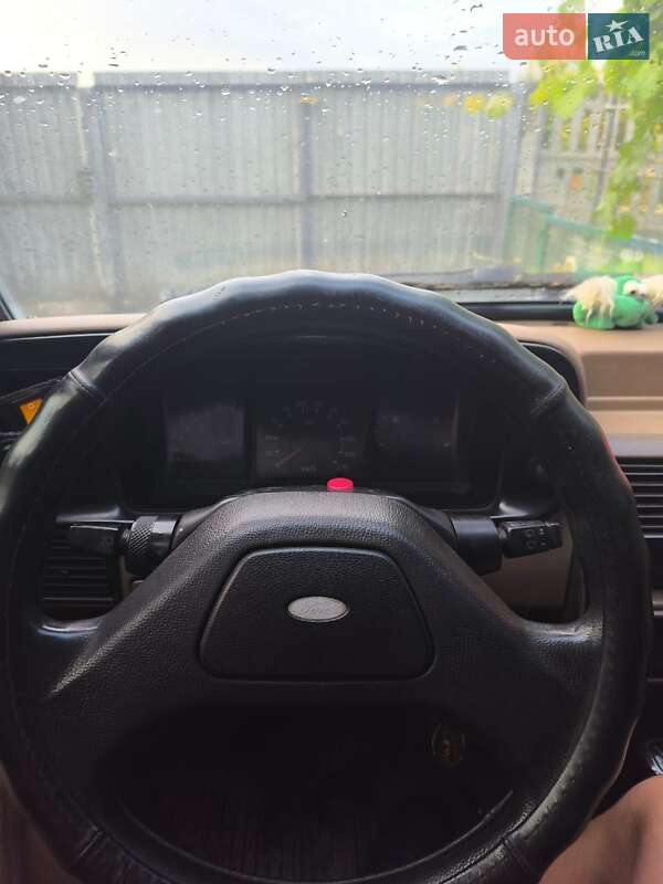 Хэтчбек Ford Escort 1989 в Кривом Роге