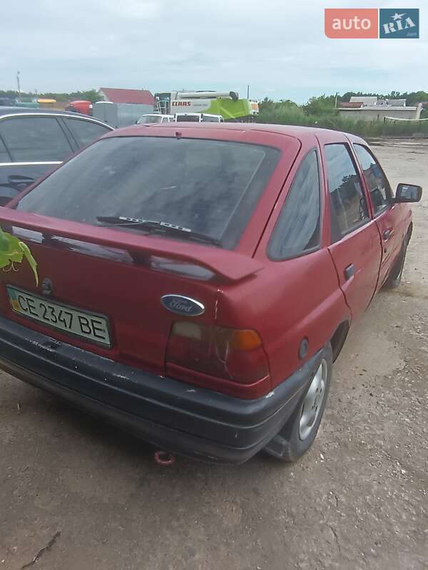 Хэтчбек Ford Escort 1991 в Новоднестровске