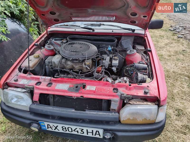 Хэтчбек Ford Escort 1989 в Кременчуге