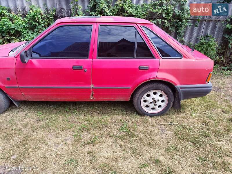 Хэтчбек Ford Escort 1989 в Кременчуге