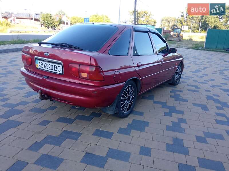 Хэтчбек Ford Escort 1998 в Виннице