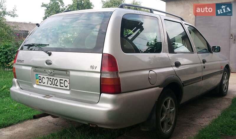 Универсал Ford Escort 1998 в Стрые
