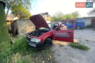 Хэтчбек Ford Escort 1990 в 