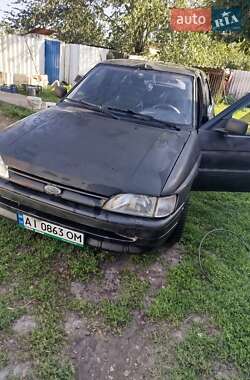 Хэтчбек Ford Escort 1992 в Барышевке