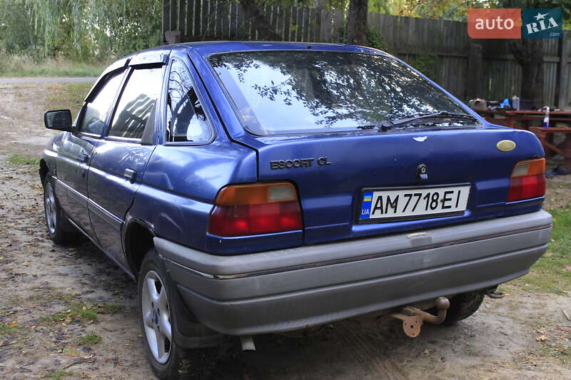 Хэтчбек Ford Escort 1991 в Коростышеве фото 2 Хэтчбек Ford Escort 1991 в Коростышеве