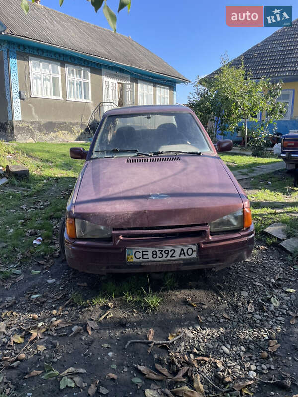 Хэтчбек Ford Escort 1986 в Черновцах