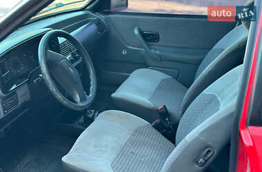 Хэтчбек Ford Escort 1989 в 