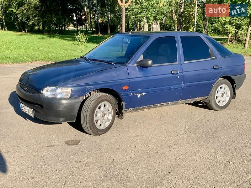 Хетчбек Ford Escort 1995 в Старому Самборі
