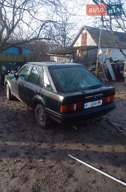 Хэтчбек Ford Escort 1988 в 
