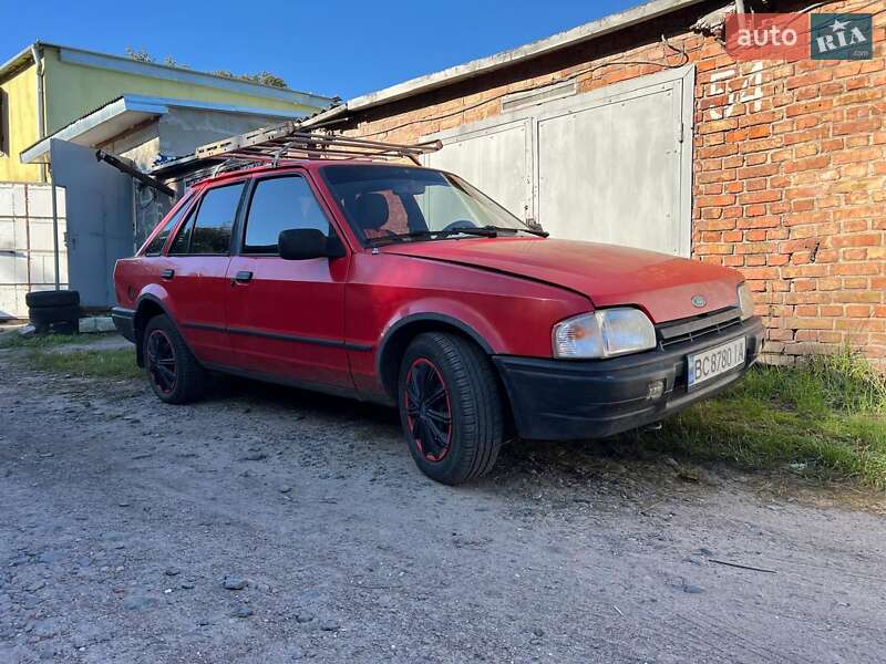 Хетчбек Ford Escort 1988 в Сокалі фото 2 Хетчбек Ford Escort 1988 в Сокалі