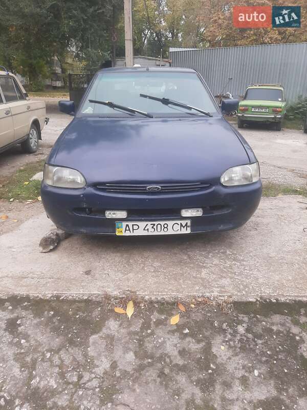 Хэтчбек Ford Escort 1995 в Запорожье фото Хэтчбек Ford Escort 1995 в Запорожье