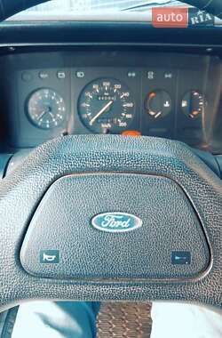Хетчбек Ford Escort 1988 в 