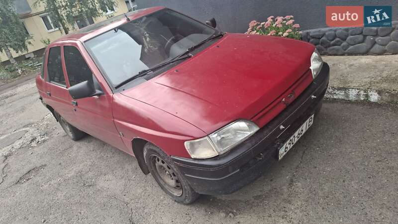 Седан Ford Escort 1991 в Ивано-Франковске