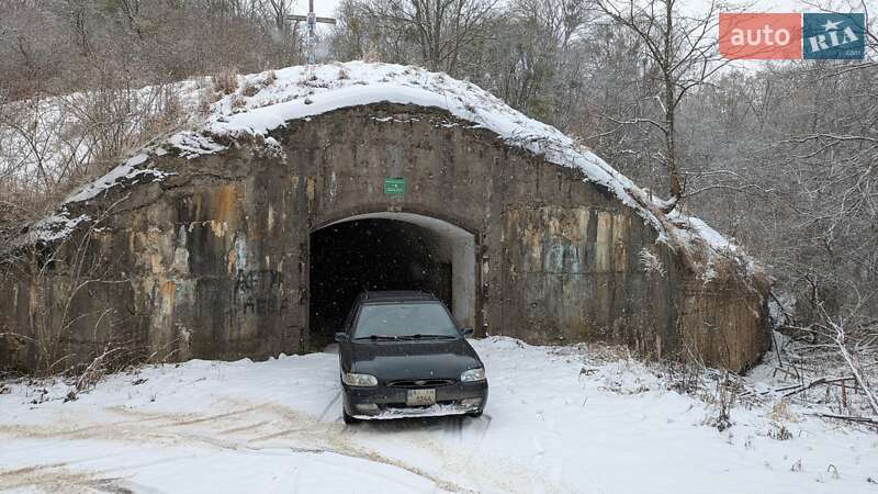 Універсал Ford Escort 1996 в Полтаві