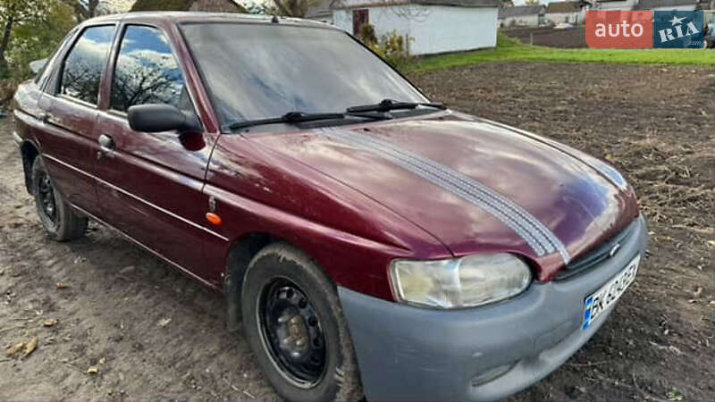 Хетчбек Ford Escort 1995 в Рівному