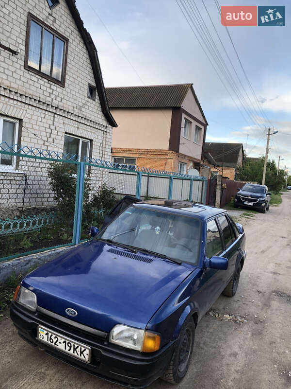 Хетчбек Ford Escort 1987 в Фастові фото 4 Хетчбек Ford Escort 1987 в Фастові