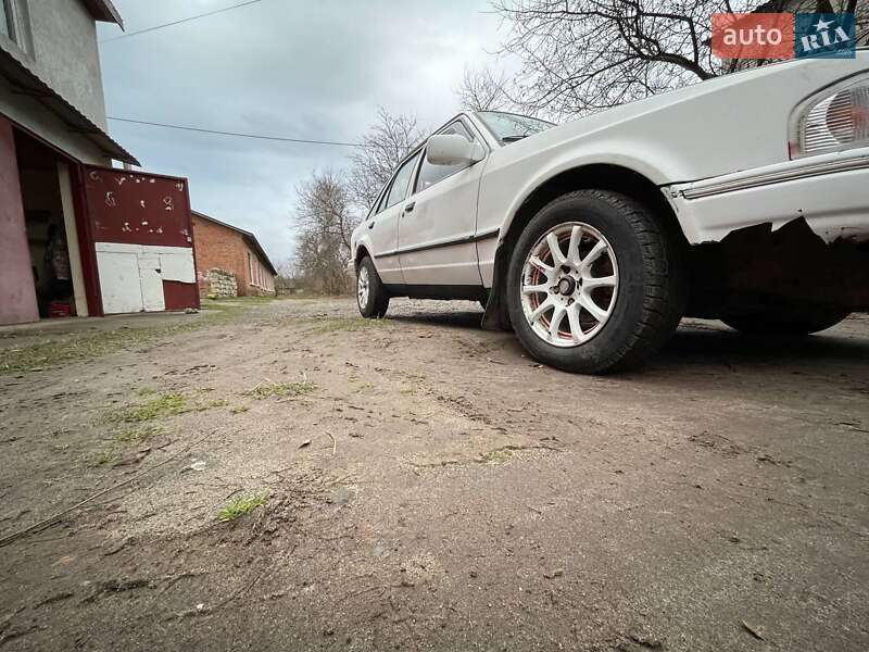 Ліфтбек Ford Escort 1987 в Славуті