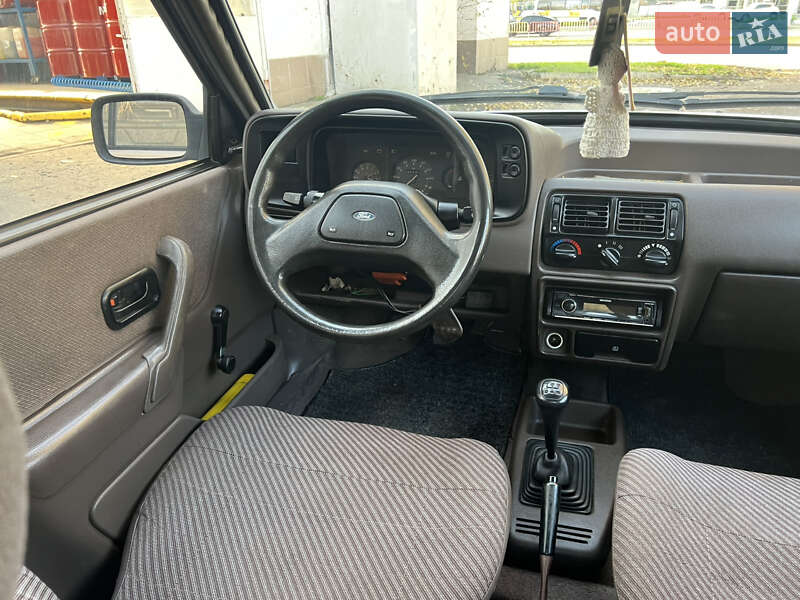 Хэтчбек Ford Escort 1987 в Одессе
