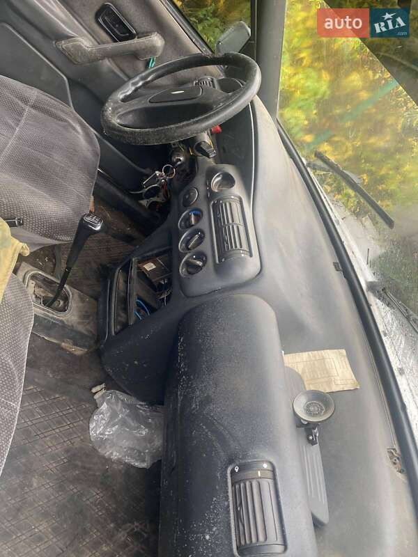 Хэтчбек Ford Escort 1989 в Раздельной