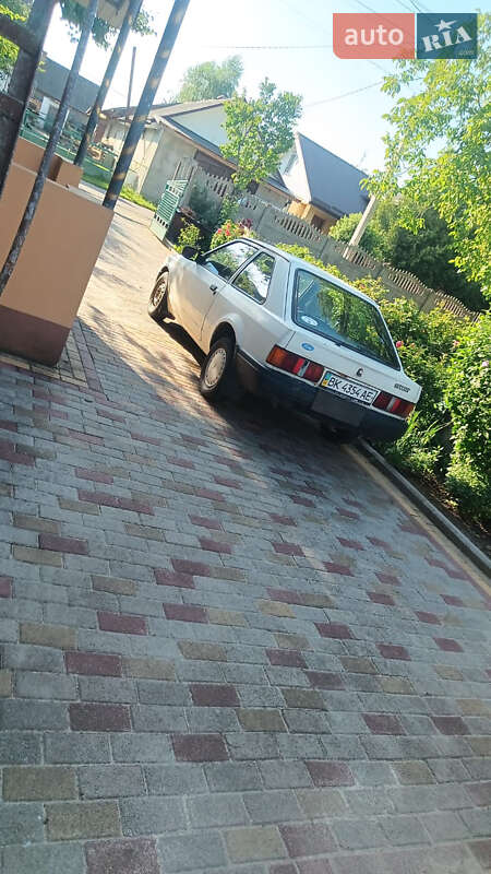 Ford Escort 1987 Ford Escort 1987