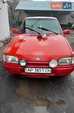 Хэтчбек Ford Escort 1989 в Голованевске