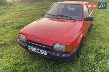 Хэтчбек Ford Escort 1996 в Бобрке