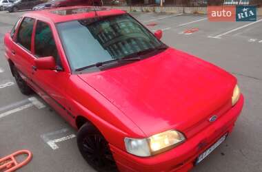 Хэтчбек Ford Escort 1992 в Киеве