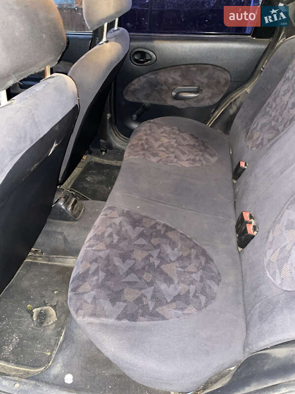 Хэтчбек Ford Escort 1996 в Луковцах