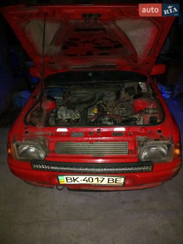 Хэтчбек Ford Escort 1987 в Клесовом фото 7 Хэтчбек Ford Escort 1987 в Клесовом