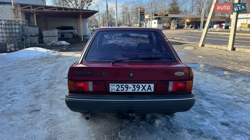 Хэтчбек Ford Escort 1990 в Харькове