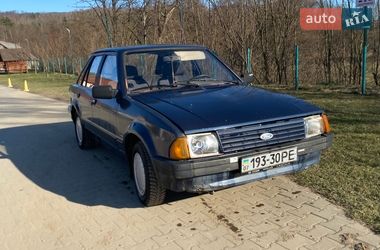 Ліфтбек Ford Escort 1985 в Сваляві