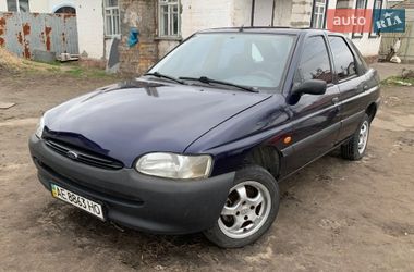 Хетчбек Ford Escort 1995 в Дніпрі