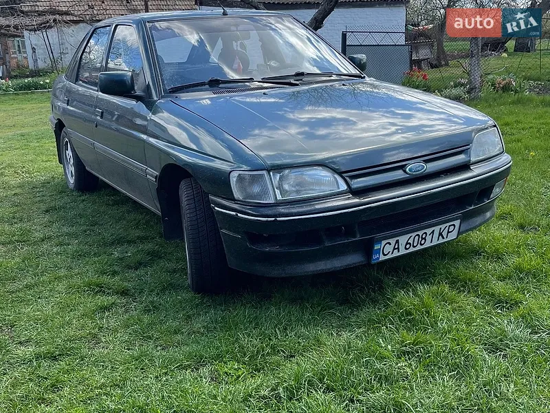 Ford Escort 1992 VIN WF0AXXGCAANE11719 фото оголошення 3 з 43