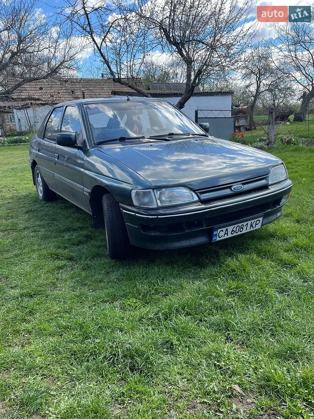Ford Escort 1992 VIN WF0AXXGCAANE11719 фото оголошення 3 з 7