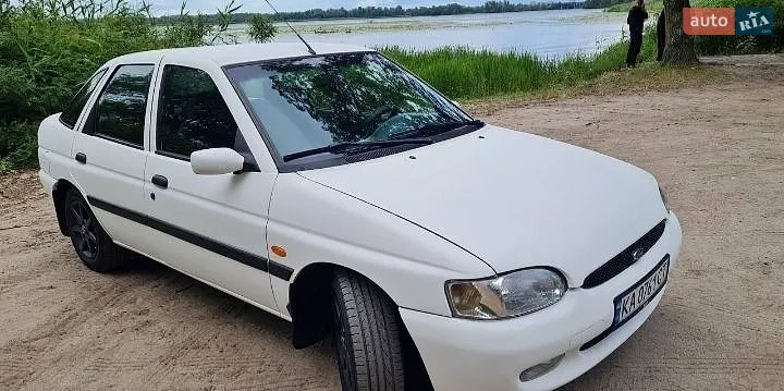 Ford Escort 2000