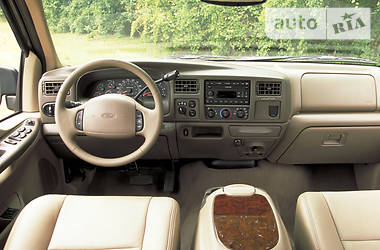 Внедорожник / Кроссовер Ford Excursion 2005 в 