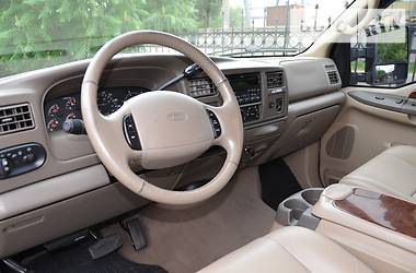 Внедорожник / Кроссовер Ford Excursion 2001 в 