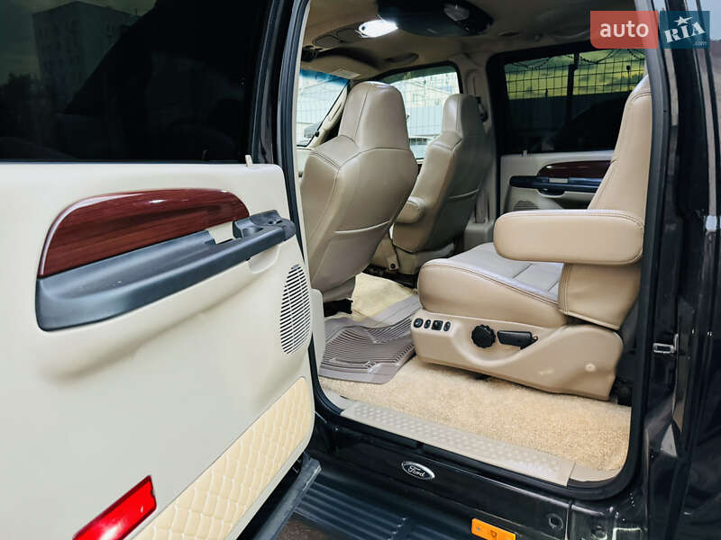 Внедорожник / Кроссовер Ford Excursion 2005 в Киеве