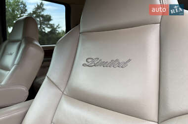 Внедорожник / Кроссовер Ford Excursion 2001 в 