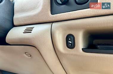 Внедорожник / Кроссовер Ford Excursion 2005 в 