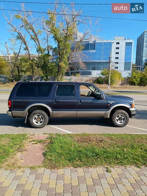 Позашляховик / Кросовер Ford Excursion 2000 в Запоріжжі