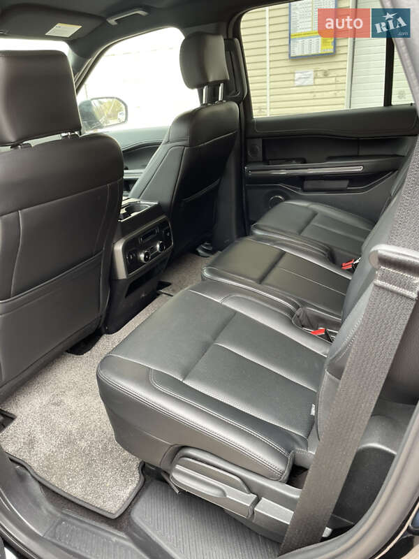 Внедорожник / Кроссовер Ford Expedition 2018 в Киеве